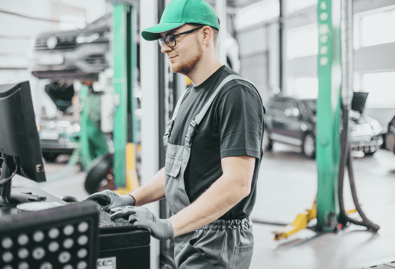 The Increasing Role of Virtual Assistants and Chatbots in Revolutionizing Automotive Industry